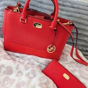 MK Sienna 'Kellen' Handbag and Wallet Set, Never Been Used!